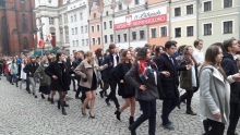 2018.11.09 Maturzyści tańczą poloneza