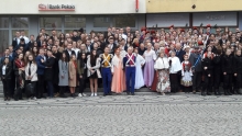 2018.11.09 Maturzyści tańczą poloneza