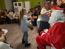 20 XII 2018 Mikołajki dla dzieci ze Świetlicy Socjoterapeutycznej przy Parafii św. Jana w Legnicy.