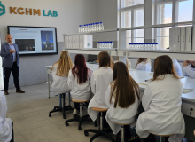 Uroczyste otwarcie pracowni chemicznej w ramach projektu KGHM LAB, kwiecień 2026