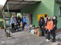 8 października członkowie Szkolnego Klubu Miłośników Zwierząt odwiedzili Legnickie Schronisko dla Zwierząt.