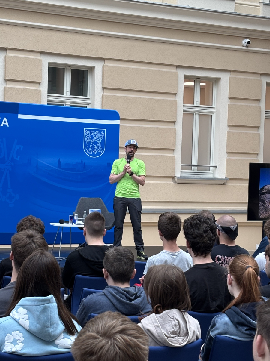 IMGwykład -  „Przekraczanie granic, wiara w siebie podstawą sukcesu”_5201